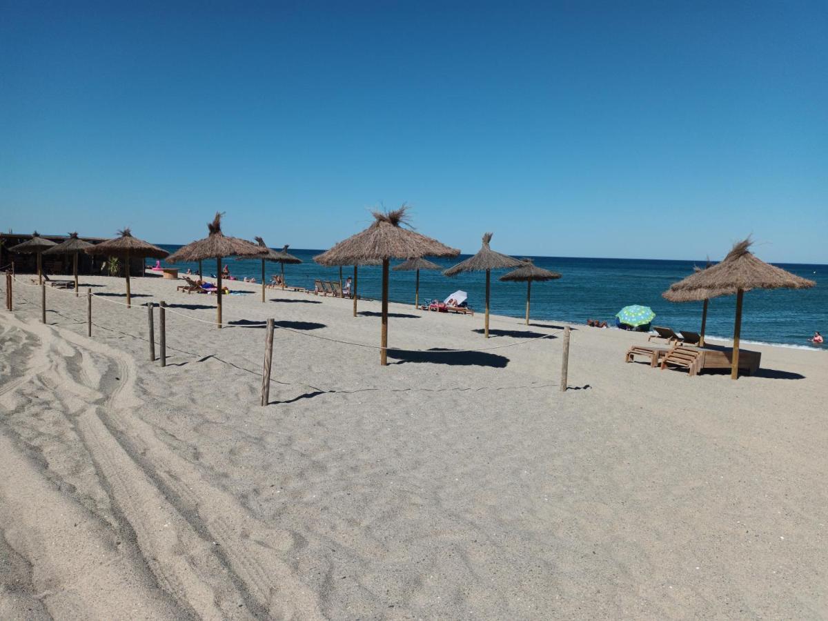 Le Victoria's Barcares: Beachfront Comfort With Private Parking *
