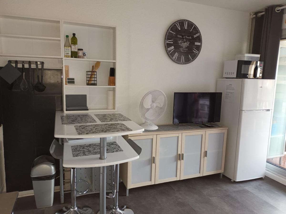 Apartment Le Victoria's Barcares: Beachfront Comfort With Private Parking *
