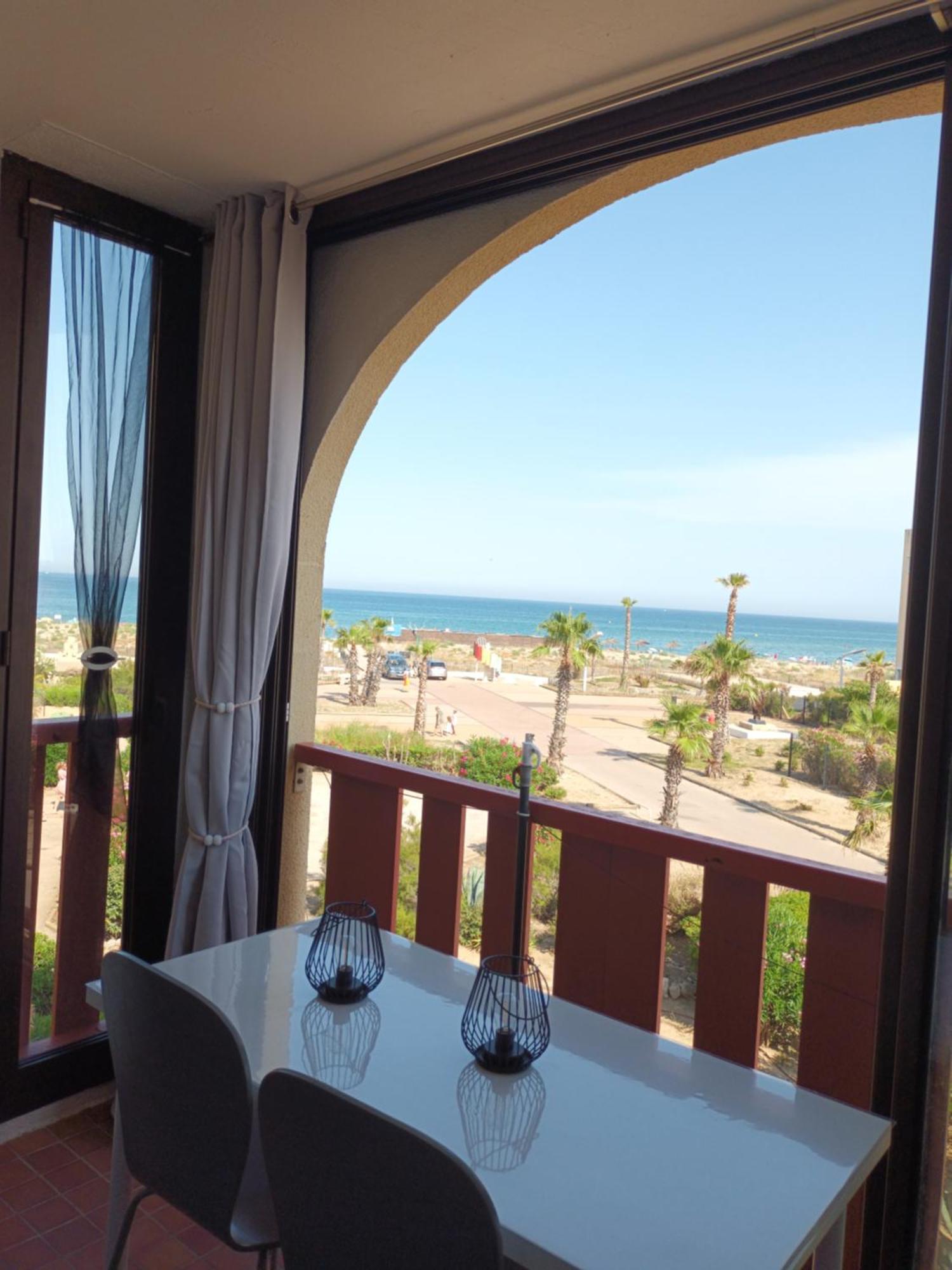Le Victoria's Barcares: Beachfront Comfort With Private Parking Apartment